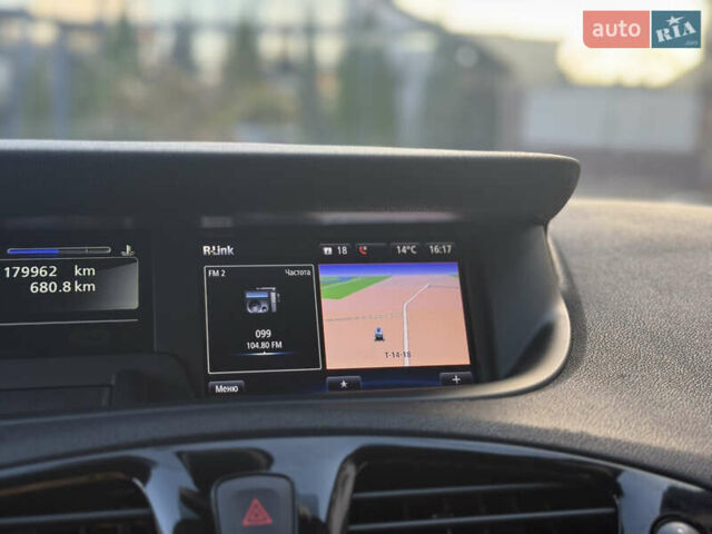 Білий Рено Гранд Сценік, об'ємом двигуна 1.6 л та пробігом 179 тис. км за 10950 $, фото 59 на Automoto.ua
