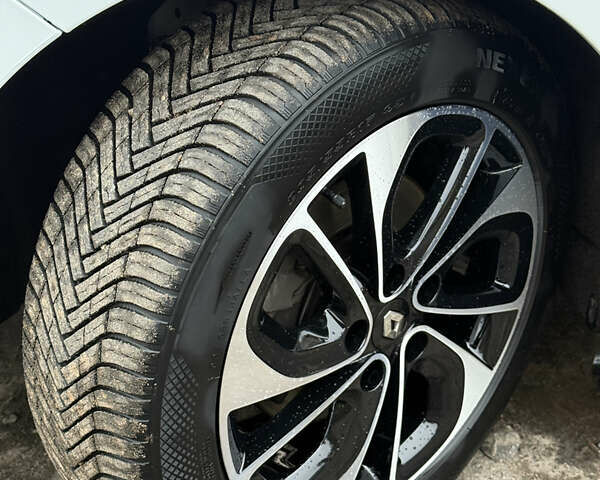 Белый Рено Гранд Сценик, объемом двигателя 1.6 л и пробегом 198 тыс. км за 10900 $, фото 50 на Automoto.ua