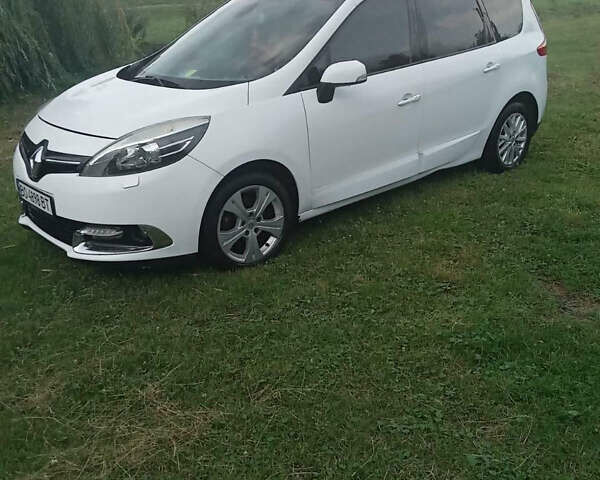 Білий Рено Гранд Сценік, об'ємом двигуна 1.5 л та пробігом 250 тис. км за 8000 $, фото 1 на Automoto.ua