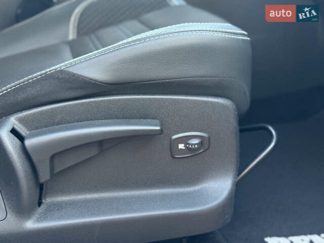 Білий Рено Гранд Сценік, об'ємом двигуна 1.6 л та пробігом 179 тис. км за 10950 $, фото 71 на Automoto.ua