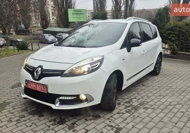 Белый Рено Гранд Сценик, объемом двигателя 1.6 л и пробегом 259 тыс. км за 9750 $, фото 2 на Automoto.ua