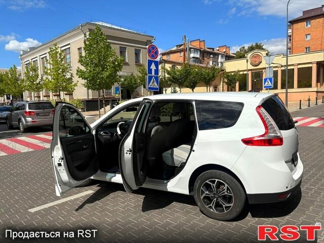 Білий Рено Гранд Сценік, об'ємом двигуна 1.5 л та пробігом 290 тис. км за 8300 $, фото 1 на Automoto.ua