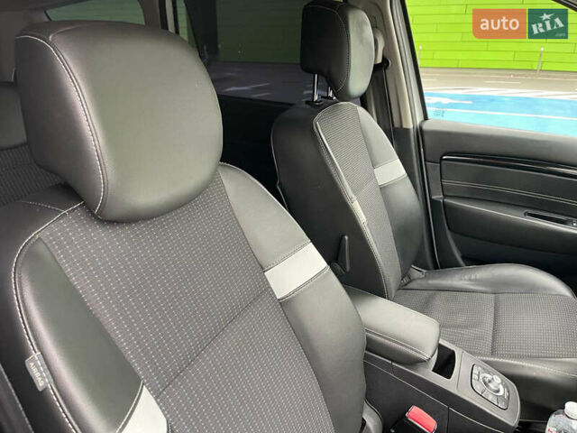 Білий Рено Гранд Сценік, об'ємом двигуна 1.5 л та пробігом 216 тис. км за 8700 $, фото 33 на Automoto.ua