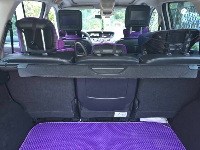 Белый Рено Гранд Сценик, объемом двигателя 1.5 л и пробегом 220 тыс. км за 11800 $, фото 2 на Automoto.ua