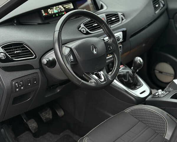 Белый Рено Гранд Сценик, объемом двигателя 1.6 л и пробегом 198 тыс. км за 10900 $, фото 21 на Automoto.ua