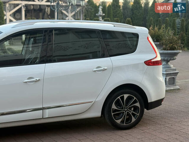 Білий Рено Гранд Сценік, об'ємом двигуна 1.6 л та пробігом 179 тис. км за 10950 $, фото 16 на Automoto.ua