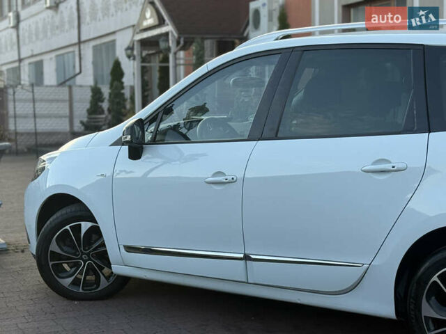 Білий Рено Гранд Сценік, об'ємом двигуна 1.6 л та пробігом 179 тис. км за 10950 $, фото 37 на Automoto.ua