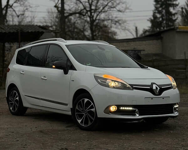 Белый Рено Гранд Сценик, объемом двигателя 1.6 л и пробегом 198 тыс. км за 10900 $, фото 20 на Automoto.ua