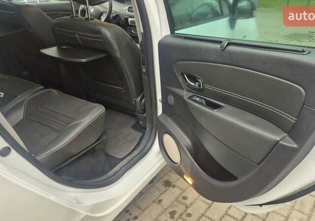 Белый Рено Гранд Сценик, объемом двигателя 1.6 л и пробегом 259 тыс. км за 9750 $, фото 22 на Automoto.ua