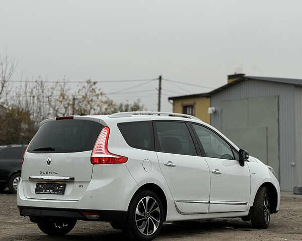Белый Рено Гранд Сценик, объемом двигателя 1.6 л и пробегом 198 тыс. км за 10900 $, фото 8 на Automoto.ua