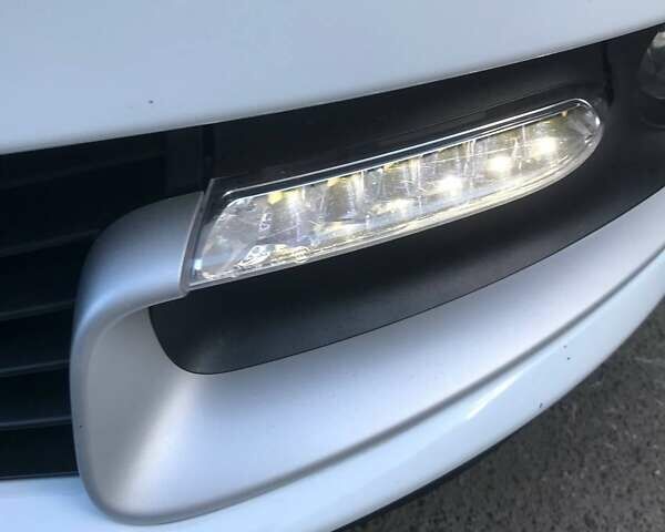 Белый Рено Гранд Сценик, объемом двигателя 1.5 л и пробегом 219 тыс. км за 9900 $, фото 15 на Automoto.ua