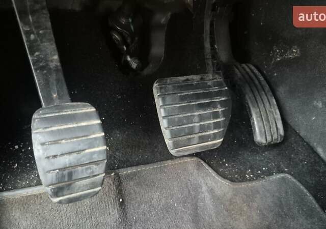 Белый Рено Гранд Сценик, объемом двигателя 1.6 л и пробегом 259 тыс. км за 9750 $, фото 20 на Automoto.ua