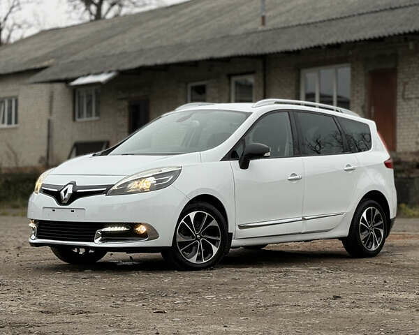 Белый Рено Гранд Сценик, объемом двигателя 1.6 л и пробегом 198 тыс. км за 10900 $, фото 16 на Automoto.ua
