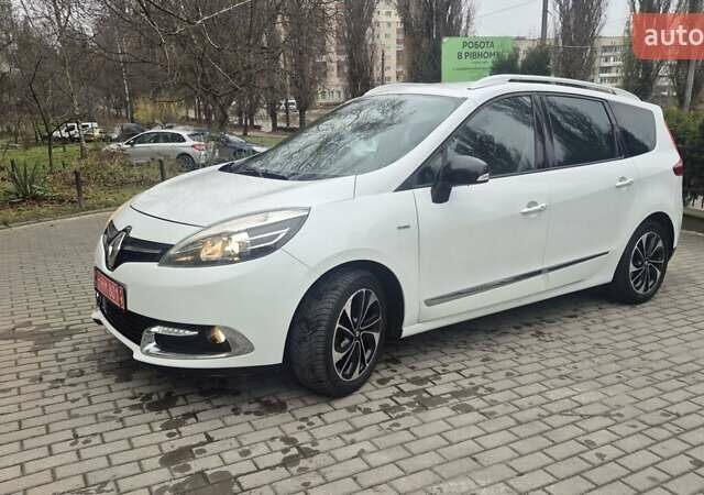 Белый Рено Гранд Сценик, объемом двигателя 1.6 л и пробегом 259 тыс. км за 9750 $, фото 3 на Automoto.ua