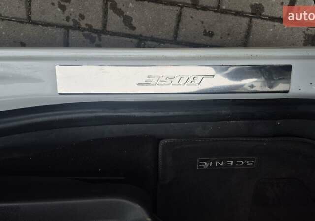 Белый Рено Гранд Сценик, объемом двигателя 1.6 л и пробегом 259 тыс. км за 9750 $, фото 37 на Automoto.ua