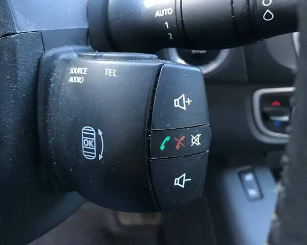 Белый Рено Гранд Сценик, объемом двигателя 1.5 л и пробегом 219 тыс. км за 9900 $, фото 19 на Automoto.ua