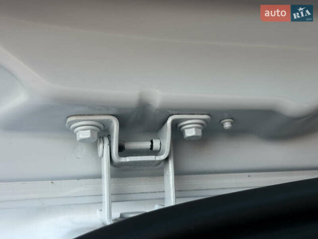 Білий Рено Гранд Сценік, об'ємом двигуна 1.6 л та пробігом 179 тис. км за 10950 $, фото 50 на Automoto.ua