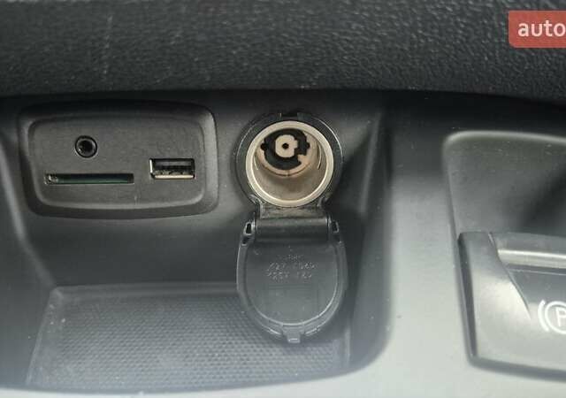 Белый Рено Гранд Сценик, объемом двигателя 1.6 л и пробегом 259 тыс. км за 9750 $, фото 51 на Automoto.ua