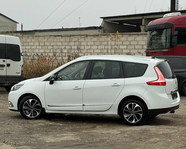 Белый Рено Гранд Сценик, объемом двигателя 1.6 л и пробегом 198 тыс. км за 10900 $, фото 11 на Automoto.ua