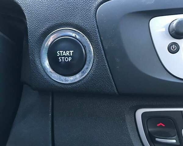 Белый Рено Гранд Сценик, объемом двигателя 1.5 л и пробегом 219 тыс. км за 9900 $, фото 20 на Automoto.ua