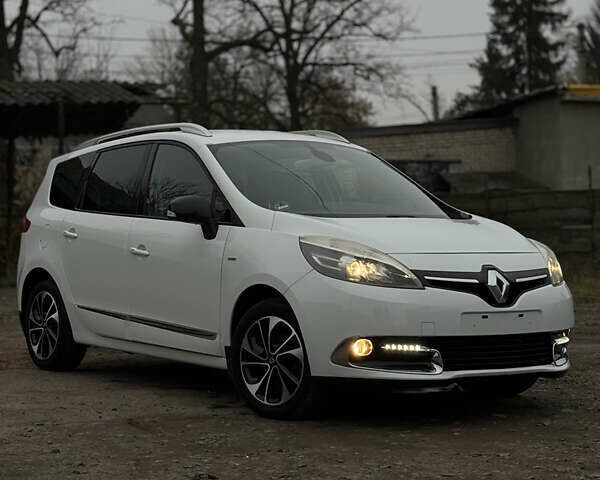 Белый Рено Гранд Сценик, объемом двигателя 1.6 л и пробегом 198 тыс. км за 10900 $, фото 9 на Automoto.ua