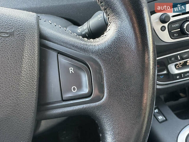 Білий Рено Гранд Сценік, об'ємом двигуна 1.5 л та пробігом 216 тис. км за 9990 $, фото 22 на Automoto.ua