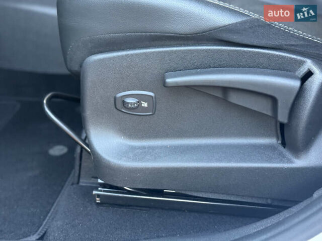 Білий Рено Гранд Сценік, об'ємом двигуна 1.6 л та пробігом 179 тис. км за 10950 $, фото 56 на Automoto.ua