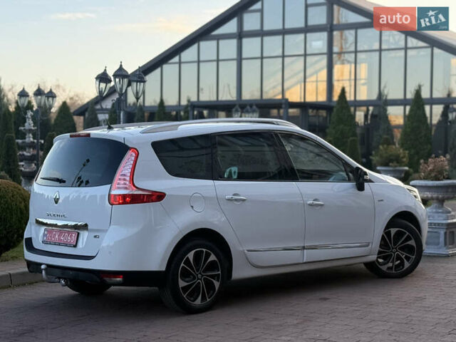 Білий Рено Гранд Сценік, об'ємом двигуна 1.6 л та пробігом 179 тис. км за 10950 $, фото 30 на Automoto.ua