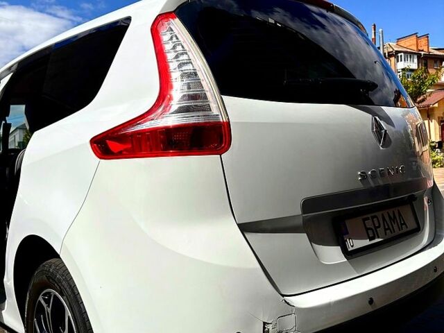 Білий Рено Гранд Сценік, об'ємом двигуна 1.5 л та пробігом 290 тис. км за 8300 $, фото 6 на Automoto.ua