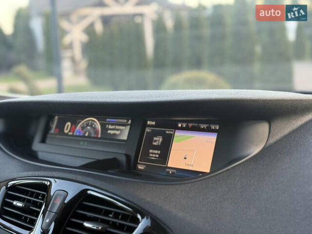 Білий Рено Гранд Сценік, об'ємом двигуна 1.6 л та пробігом 179 тис. км за 10950 $, фото 69 на Automoto.ua