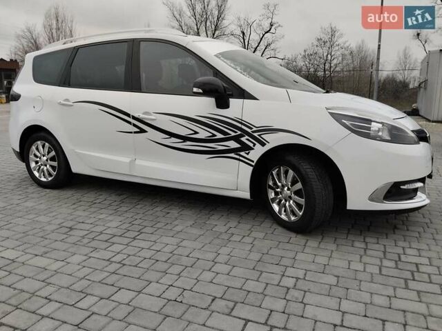 Рено Гранд Сценик 2014 в Новомосковске на Automoto.ua Белый Рено Гранд Сценик, объемом двигателя 1.5 л и пробегом 146 тыс. км за 10800 $, фото 2 на Automoto.ua