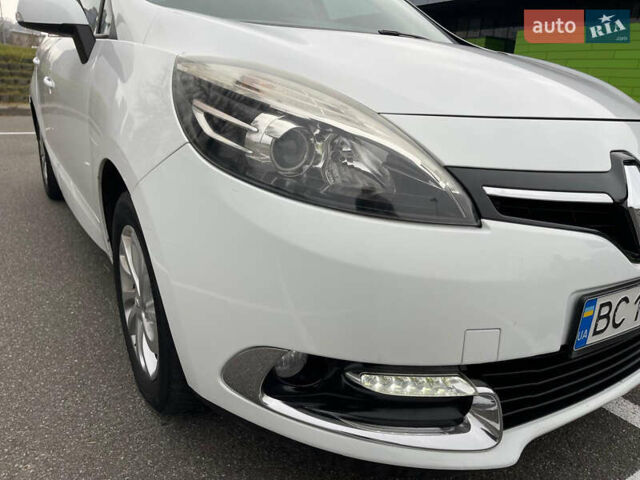 Білий Рено Гранд Сценік, об'ємом двигуна 1.5 л та пробігом 216 тис. км за 8700 $, фото 9 на Automoto.ua