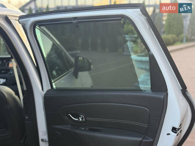 Білий Рено Гранд Сценік, об'ємом двигуна 1.6 л та пробігом 179 тис. км за 10950 $, фото 46 на Automoto.ua