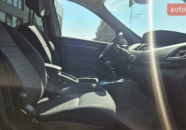 Білий Рено Гранд Сценік, об'ємом двигуна 1.5 л та пробігом 211 тис. км за 9950 $, фото 21 на Automoto.ua