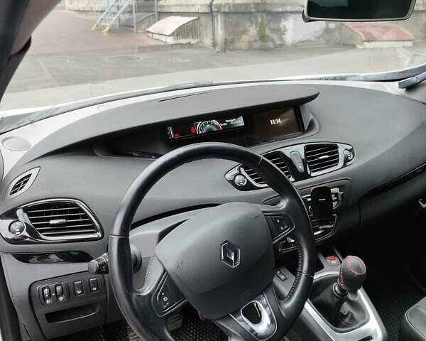 Білий Рено Гранд Сценік, об'ємом двигуна 1.6 л та пробігом 270 тис. км за 9200 $, фото 8 на Automoto.ua