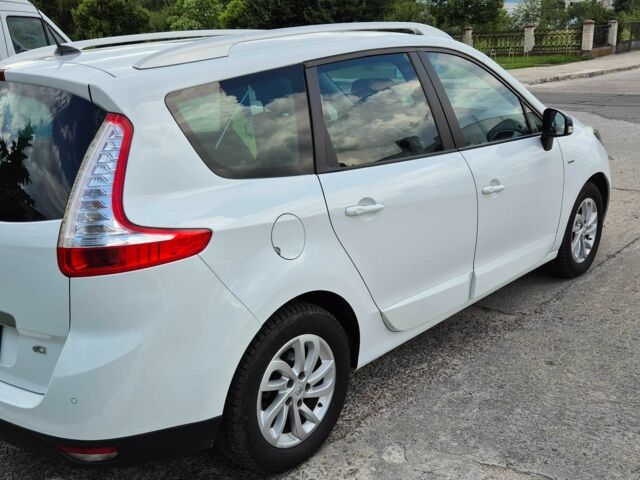 Белый Рено Гранд Сценик, объемом двигателя 1.5 л и пробегом 166 тыс. км за 267 $, фото 3 на Automoto.ua