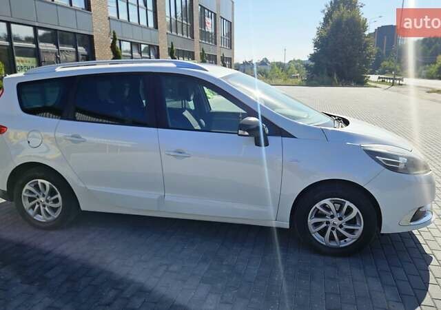 Білий Рено Гранд Сценік, об'ємом двигуна 1.5 л та пробігом 211 тис. км за 9950 $, фото 20 на Automoto.ua