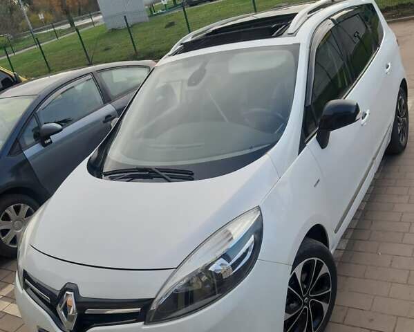 Белый Рено Гранд Сценик, объемом двигателя 1.5 л и пробегом 260 тыс. км за 11500 $, фото 3 на Automoto.ua