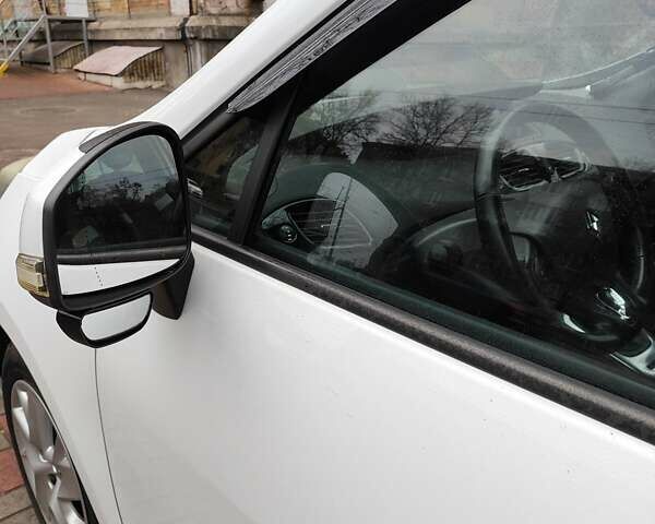 Білий Рено Гранд Сценік, об'ємом двигуна 1.6 л та пробігом 270 тис. км за 9200 $, фото 5 на Automoto.ua