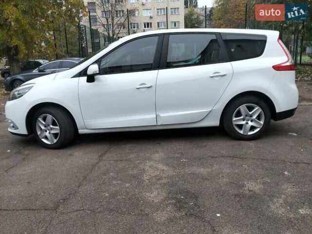 Белый Рено Гранд Сценик, объемом двигателя 1.5 л и пробегом 190 тыс. км за 10100 $, фото 4 на Automoto.ua