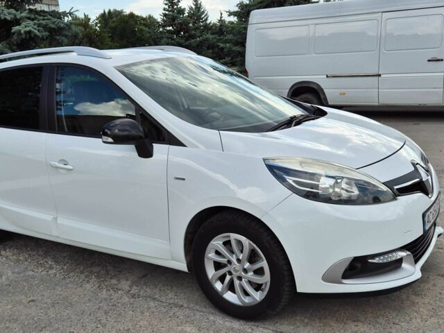 Белый Рено Гранд Сценик, объемом двигателя 1.5 л и пробегом 166 тыс. км за 267 $, фото 1 на Automoto.ua