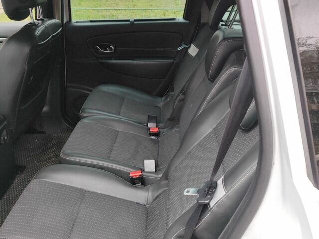 Білий Рено Гранд Сценік, об'ємом двигуна 1.6 л та пробігом 270 тис. км за 9200 $, фото 11 на Automoto.ua