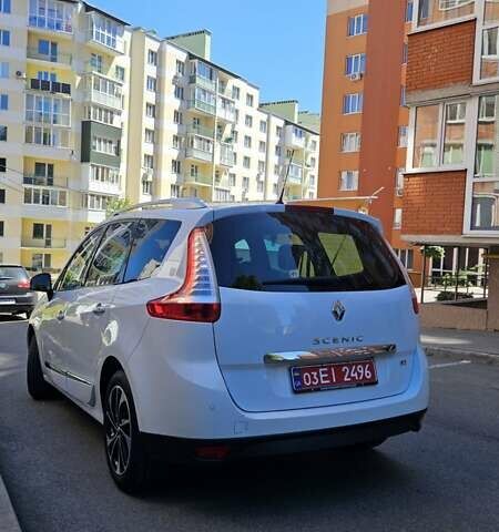 Білий Рено Гранд Сценік, об'ємом двигуна 1.5 л та пробігом 149 тис. км за 13199 $, фото 2 на Automoto.ua