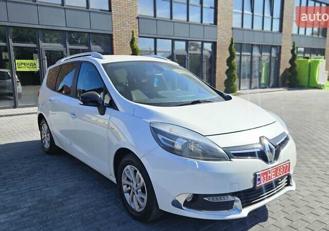 Білий Рено Гранд Сценік, об'ємом двигуна 1.5 л та пробігом 211 тис. км за 9950 $, фото 7 на Automoto.ua