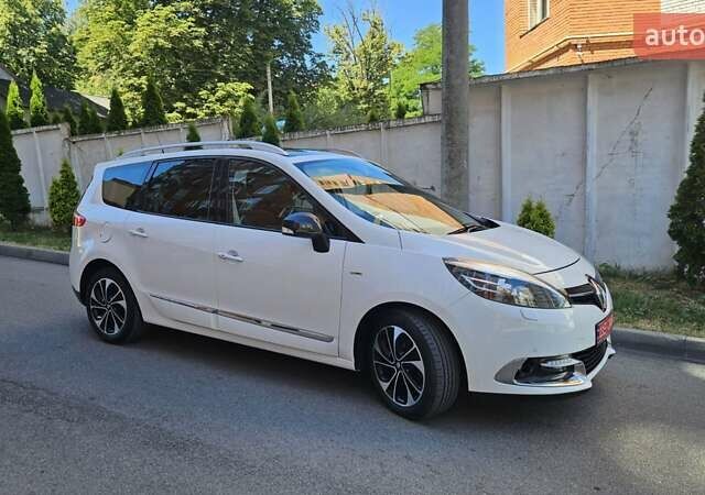 Білий Рено Гранд Сценік, об'ємом двигуна 1.5 л та пробігом 149 тис. км за 13199 $, фото 1 на Automoto.ua