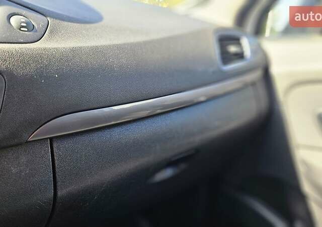 Білий Рено Гранд Сценік, об'ємом двигуна 1.5 л та пробігом 211 тис. км за 9950 $, фото 58 на Automoto.ua