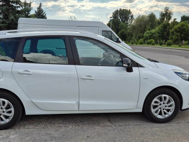 Белый Рено Гранд Сценик, объемом двигателя 1.5 л и пробегом 166 тыс. км за 267 $, фото 2 на Automoto.ua