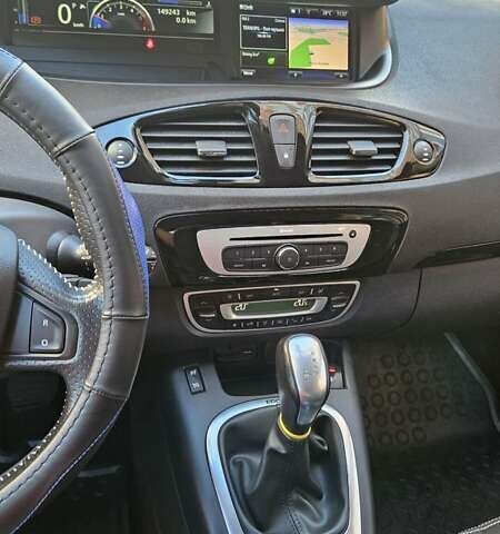 Білий Рено Гранд Сценік, об'ємом двигуна 1.5 л та пробігом 149 тис. км за 13199 $, фото 9 на Automoto.ua
