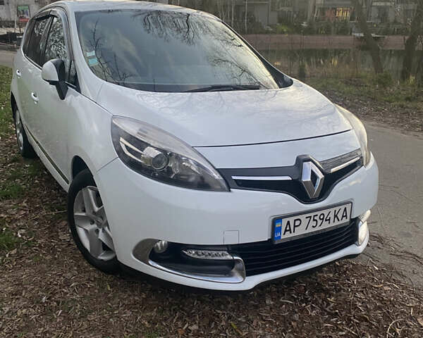 Белый Рено Гранд Сценик, объемом двигателя 1.5 л и пробегом 270 тыс. км за 8699 $, фото 7 на Automoto.ua