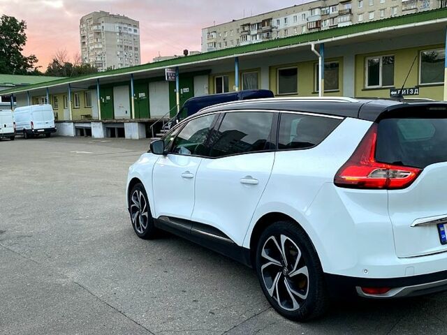 Белый Рено Гранд Сценик, объемом двигателя 1.6 л и пробегом 0 тыс. км за 12300 $, фото 1 на Automoto.ua